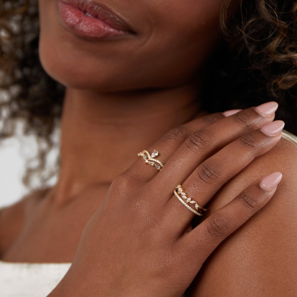 Aura – Anillo elegante de cristal