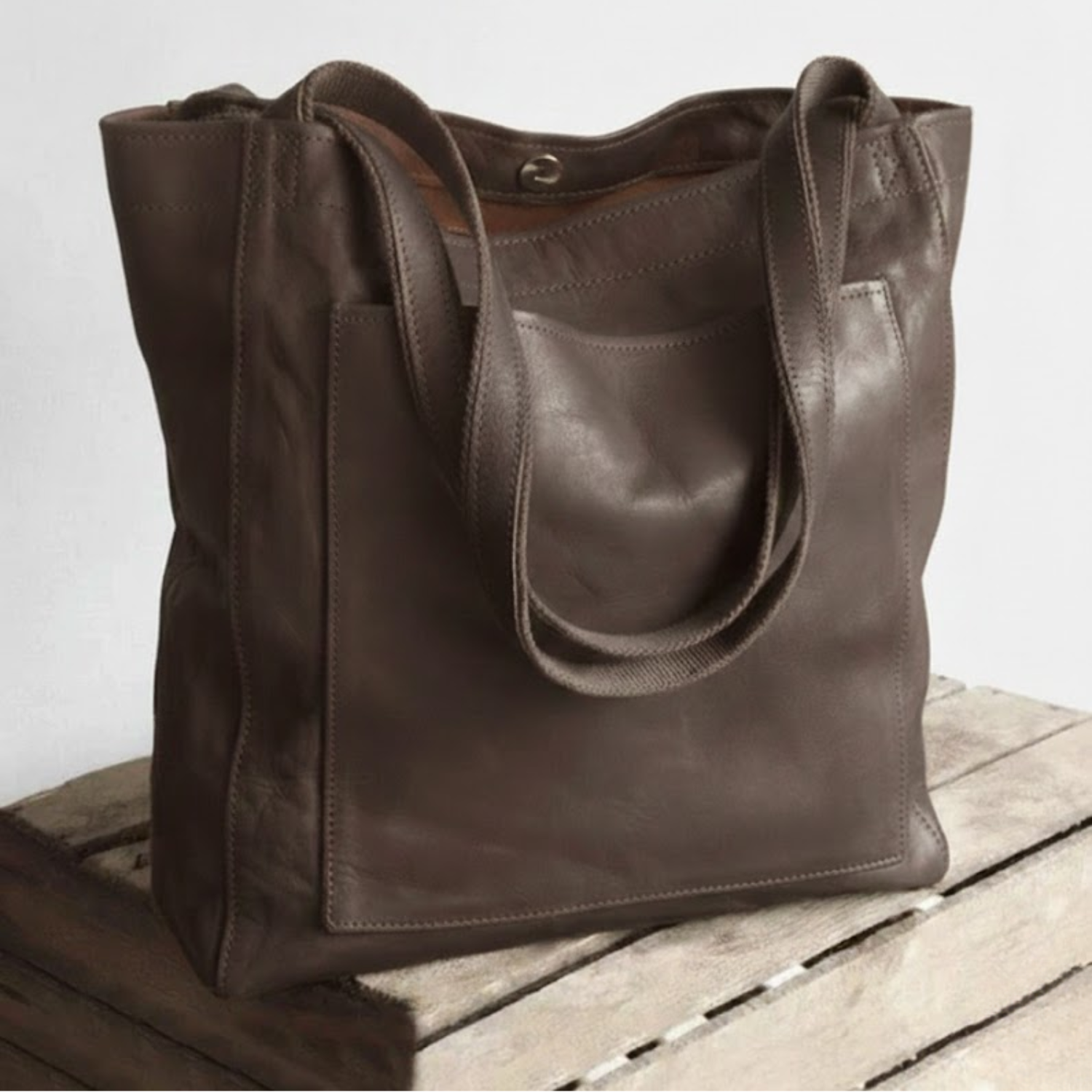 Lorena™ | Bolsa de cuero moderno y elegante